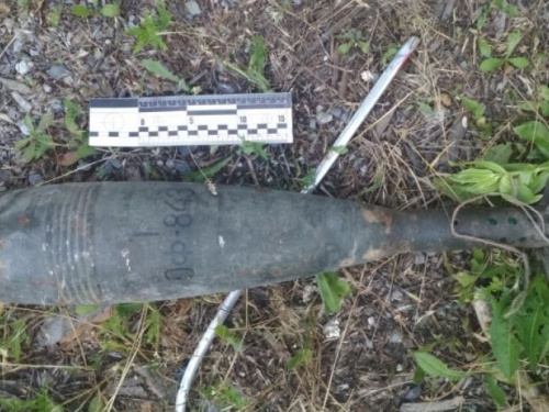 В Авдеевке изъяли скрытую на улице мину (ФОТО)