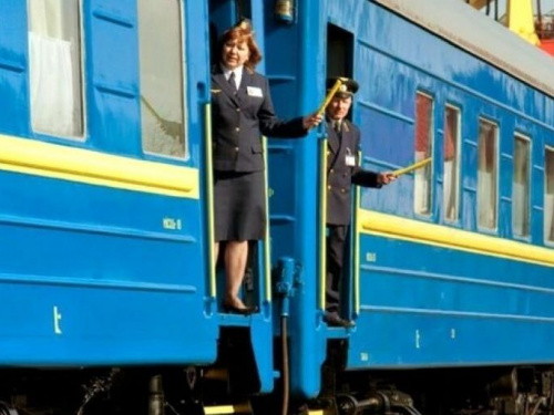 Авдеевцам на заметку: Укрзализныця запускает дополнительный поезд из Покровска в Харьков