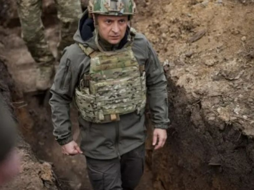Командование украинской армией запретило Зеленскому появляться на Донбассе