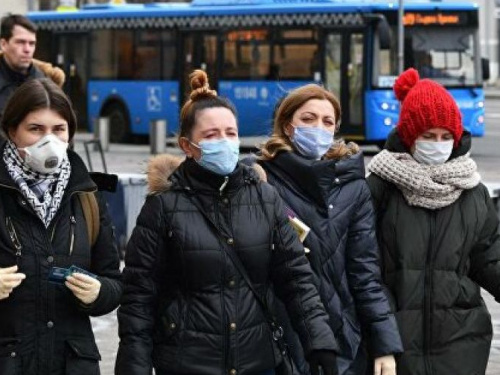 Украинцев не будут штрафовать за отказ носить маску на улице
