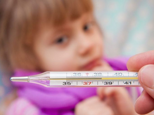 На Донетчине заболеваемость школьников гриппом и ОРВИ превысила эпидпорог  на 61,3%