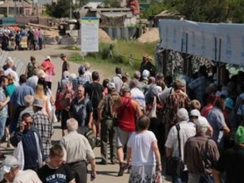 В ООН призвали упростить пересечение КПВВ и выплату пенсий жителям Донбасса и переселенцам