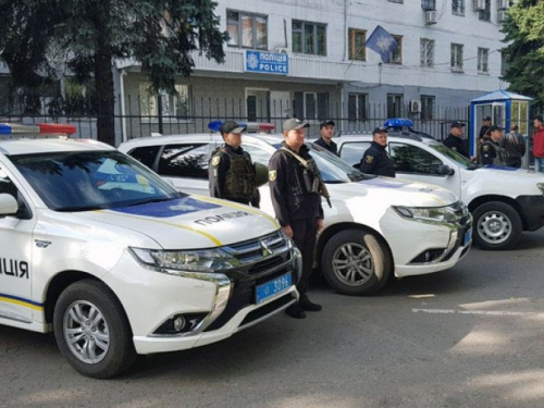На улицы городов Донетчины выехали новые группы реагирования полиции (ВИДЕО)