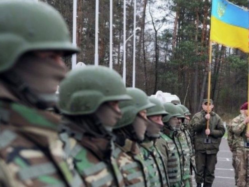 Американские дипломаты  проверили, как ВСУ используют переданную технику на Донбассе