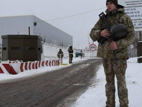 Донбасская линия разграничения: пропущена гуманитарная помощь, задержаны табачные изделия