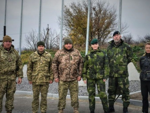 Військові зі Швеції відвідали "Промку" в Авдіївці 