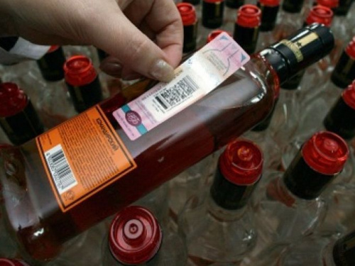 В Украине половина всего алкоголя – подделка