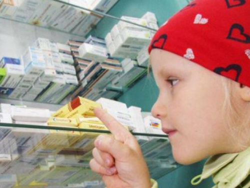 Стали известны штрафы за продажу лекарств в аптеках детям до 14 лет
