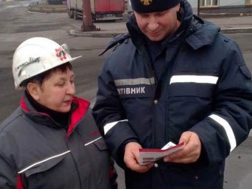Спасатели напомнили жителям Авдеевки, как действовать в случае обнаружения взрывоопасных предметов (ФОТО)