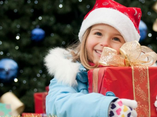 Авдіївські батьки можуть отримати подарунок від голови ДонОДА для своєї дитини до кінця січня