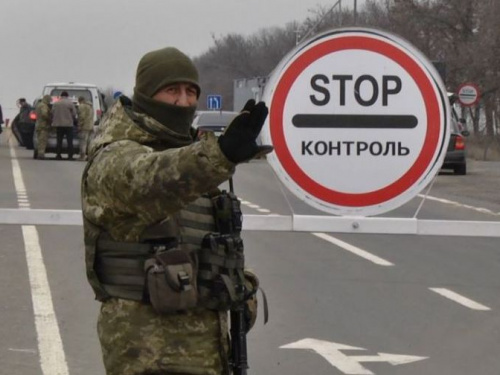 Пограничники на КПВВ "Новотроицкое" не  пропустили в Донецк  электротовары на сумму более 80 тысяч гривен