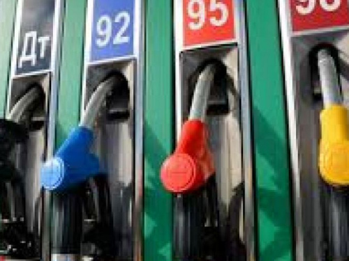 Скільки зараз коштують бензин, ДП та автогаз: найвищі та найнижчі ціни на АЗС
