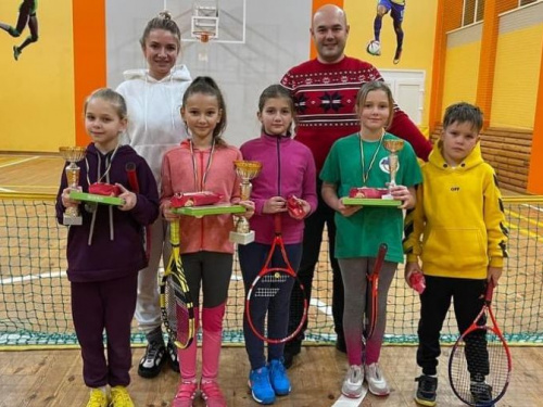 В Авдіївці пройшов новорічний міні-турнір з тенісу