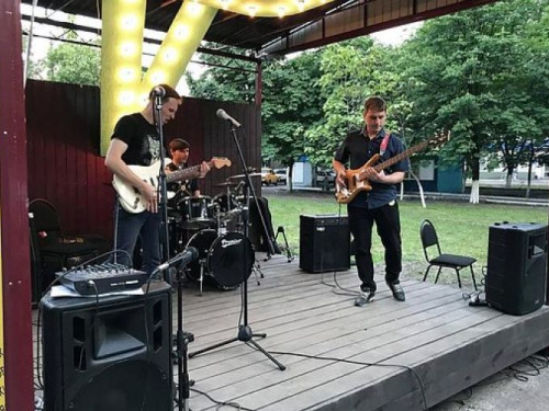 Авдіївськи музиканти заграють у Нью-Йорку на фестивалі вуличної музики