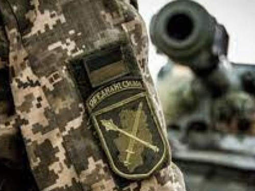 На Донбасі стріляли з кулеметів і гранатометів