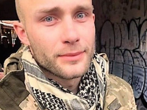 Парамедик, спасавший жизни в районе Авдеевки, помог после взрыва во Львове (ФОТО)