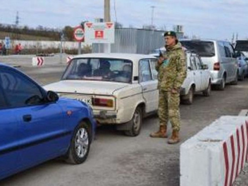 Сводка с КПВВ на линии разграничения: огромные очереди у «Гнутово» и множество задержаний у «Марьинки»