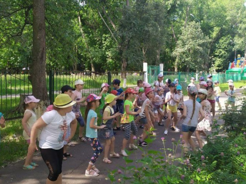 В Авдеевке открылось шесть летних пришкольных лагерей