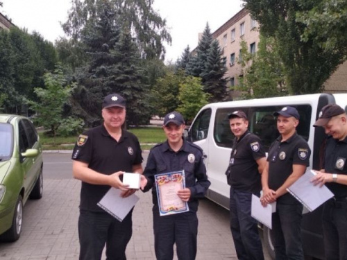 Главный коп Авдеевки поблагодарил правоохранителей с Черниговщины за службу