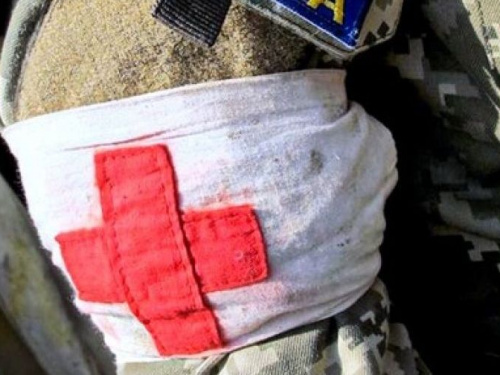 Украинский боец получил осколочное ранение на Донбассе