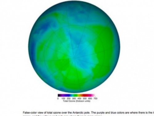 Над Антарктикой закрылась рекордная озоновая дыра