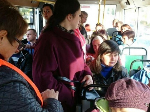 В Авдеевке установили тариф на перевозку пассажиров