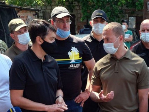 Разумков в Донецкой области говорил о восстановление разрушенного жилья