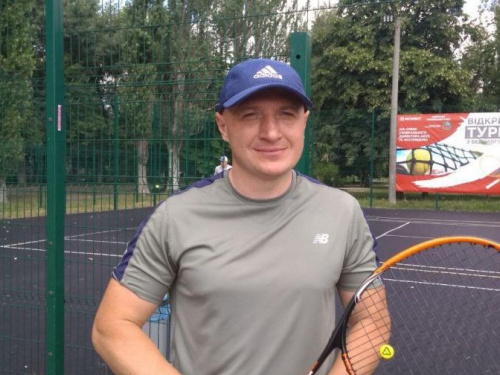 Победа без игры и без надежды: теннисная схватка в Авдеевке продолжается (ФОТО)