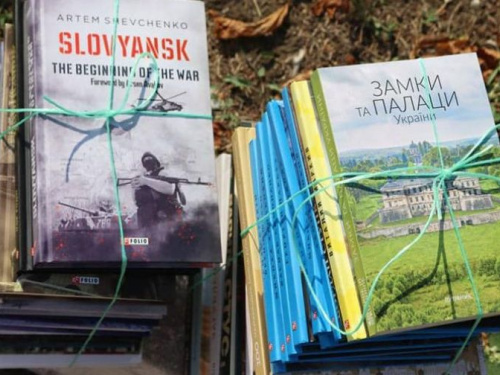 Авдіївська опорна школа отримала нові книжки сучасної української літератури
