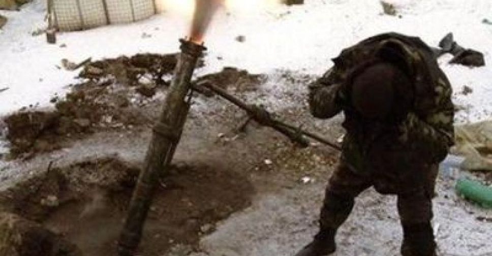 Штаб АТО: Боевики избивали из 82-мм и 120-мм минометов около Луганского Штаб АТО: Боевики избивали из 82-мм и 120-мм минометов около Луганского