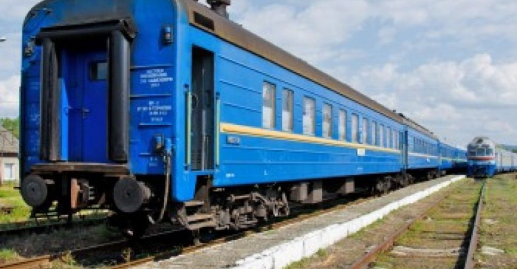 В пригородных поездах "Донецкой железной дороги" за 10 месяцев проехались свыше 3 млн пассажиров