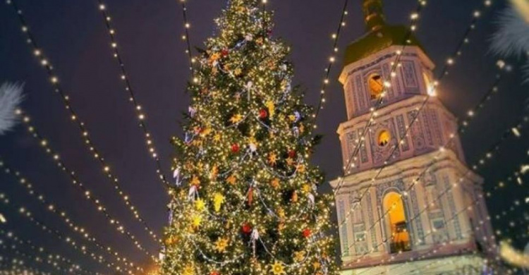 В Киеве главную елку страны "зажгут" 19 декабря в онлайн-режиме