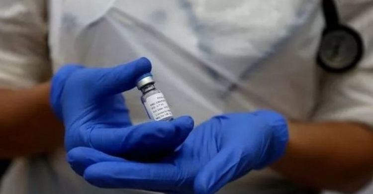 В Минздраве надеются на вакцинацию от коронавируса уже в феврале