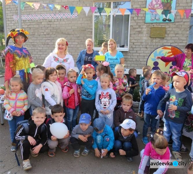 Авдеевский "Малыш" провел  благотворительную осеннюю ярмарку (ФОТО)