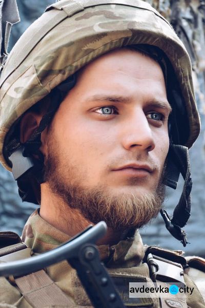 Украинский воин нашел любовь в Авдеевке