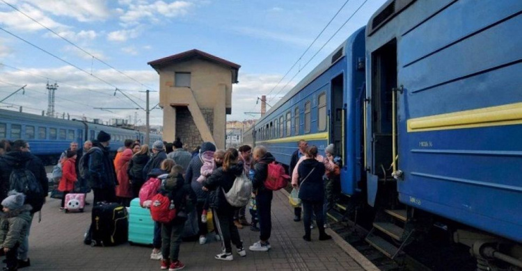 Евакуаційні потяги на 19 квітня