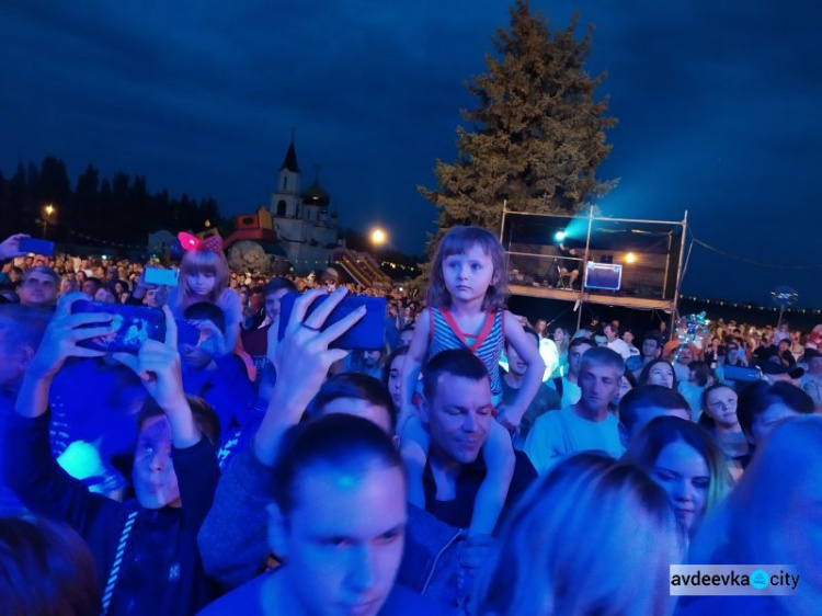 В Авдеевке ко Дню города отшумел концерт (ФОТО)