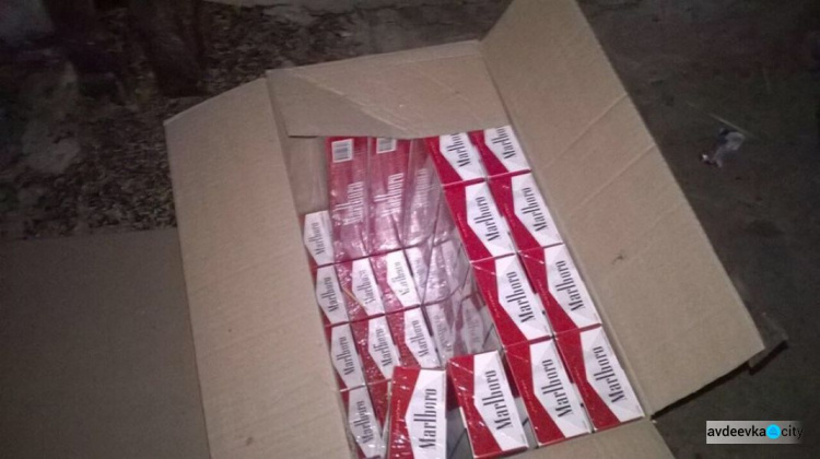 На складах в Донецкой области обнаружены 150 тысяч пачек поддельных сигарет(ФОТО)