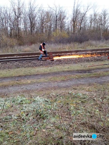 "Донецкая железная дорога" за надежность и безопасность: "оздоровлены" более 140 км пути