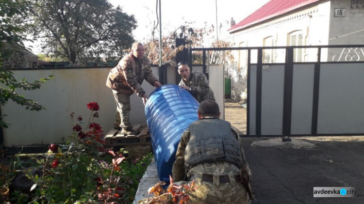 Авдеевские «симики» доставили важную помощь военным и гражданским (ФОТО)