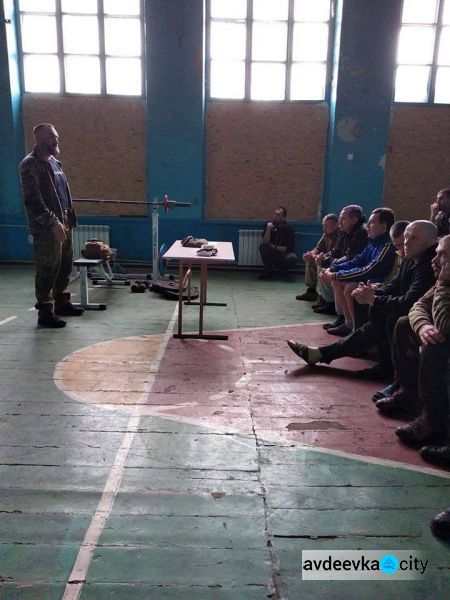 «Госпитальеры» проводят важные занятия в Авдеевке (ФОТО)