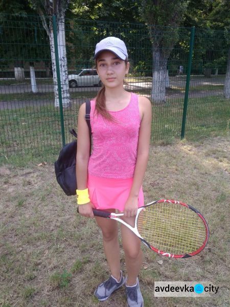 Победа без игры и без надежды: теннисная схватка в Авдеевке продолжается (ФОТО)