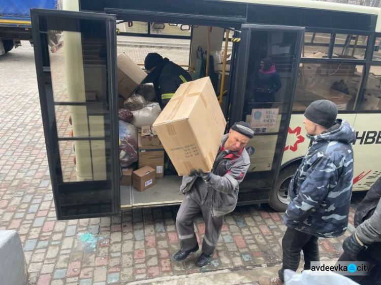 Авдіївка отримує гуманітарну допомогу від багатьох міст і організацій