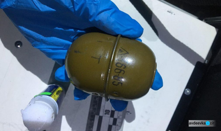 Одиннадцать гранат, 5 единиц оружия и килограмм взрывчатки: в Покровской оперзоне проходит отработка