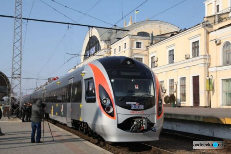 Киев и Варшаву объединит скоростной поезд