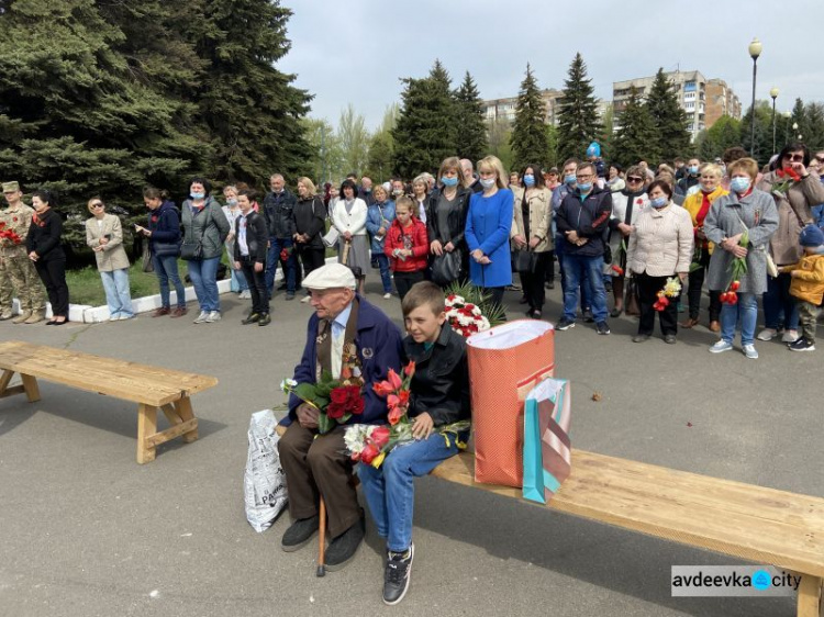 В Авдеевке прошёл митинг по случаю 76-й годовщины Победы над нацизмом во Второй мировой войне 