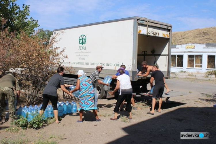 ADRA Ukraine в октябре доставила рекордный объем воды в прифронтовые населенные пункты Донетчины 