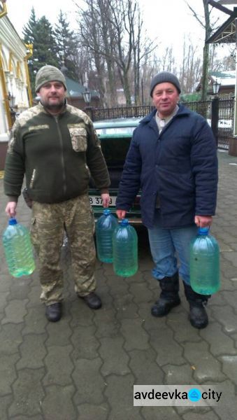 Офицеры группы CIMIC Avdeevka привезли помощь в Пески