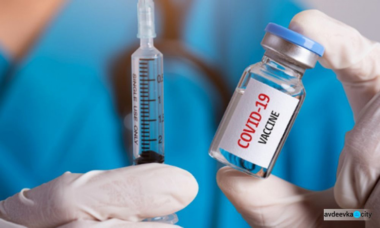 Дополнительную дозу вакцины от Covid-19 получили первые 14 украинцев