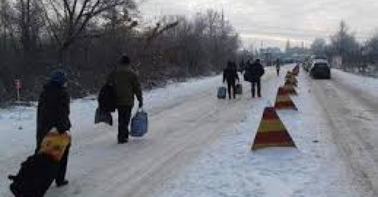КПВВ и блокпосты на Донбассе: провокация боевиков,  отказы в пропуске и задержания
